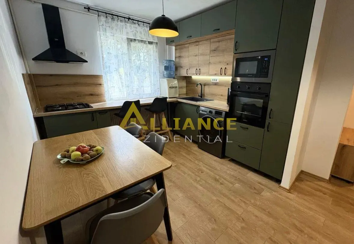 PIATA SUDULUI - APARTAMENT 3 CAMERE - foto 4