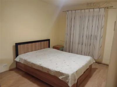 Apartament spatios 2 camere decomandat Tractoru - foto 6