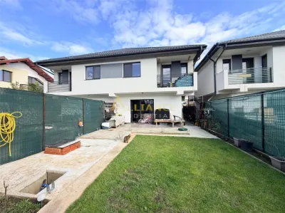Casa tip duplex - 4 camere 2 bai - teren 200mp - 200m de bulevard - foto 8