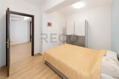RECO Apartament 3 camere, zona Nufarul, etaj 5/8, lift, 60 mp utili - foto 8