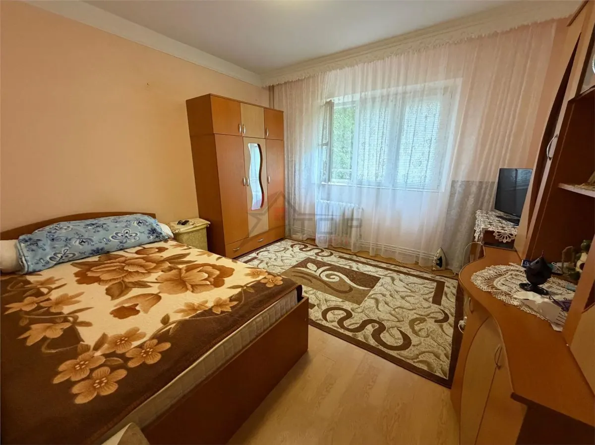 Apartament 2 camere, parter înalt- Rondul Vechi, CUG - foto 2