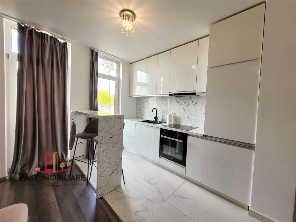 Apartament 1 camera , Studio , Parcare inclusa  , Uniri - foto 2
