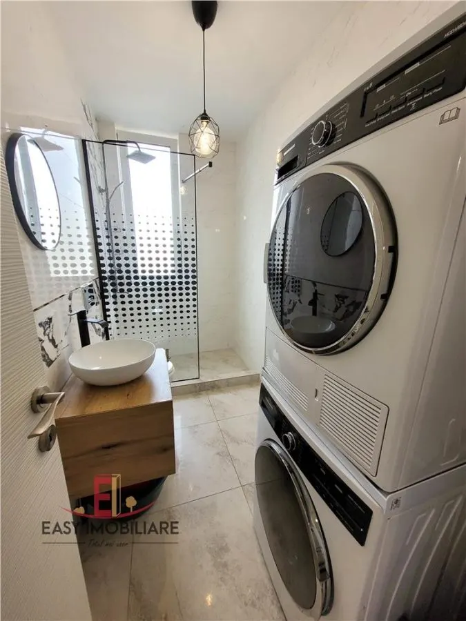 Apartament 1 camera , Studio , Parcare inclusa  , Uniri - foto 4