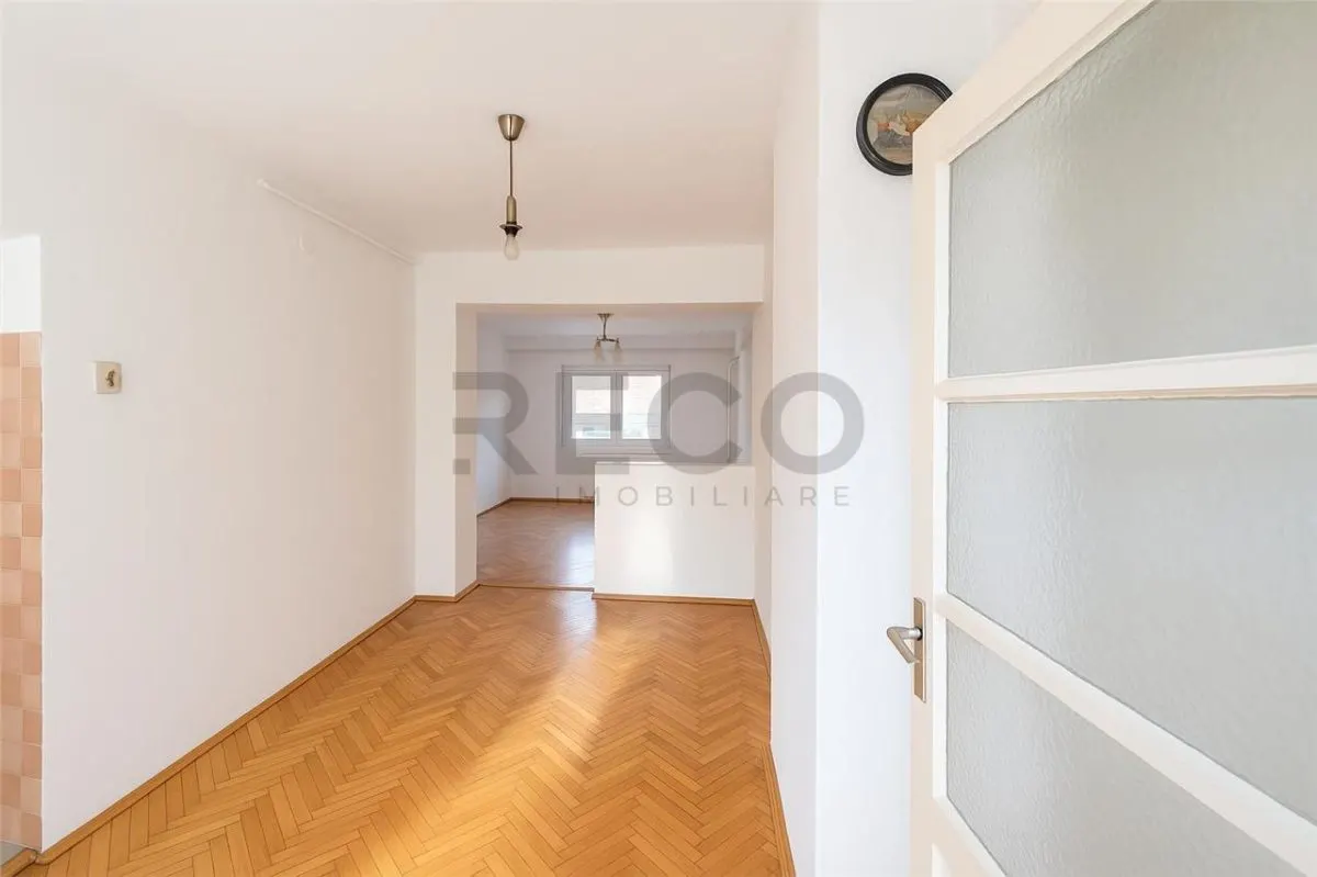 Reco casa P+E cu doua apartamente - foto 3