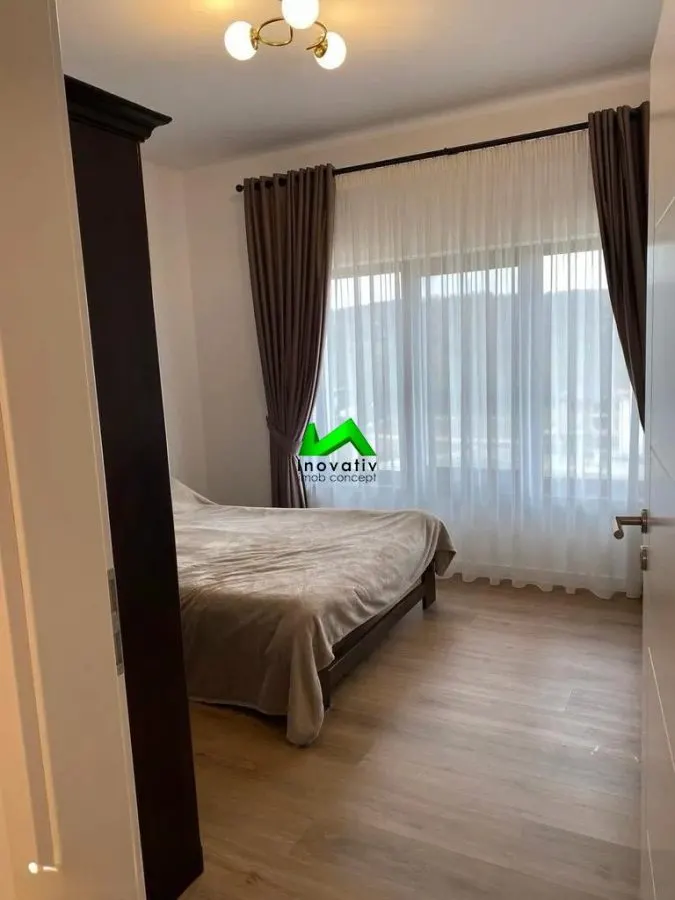 Casa de vanzare 5 camere Cisnadie/ Cisnadioara - foto 4