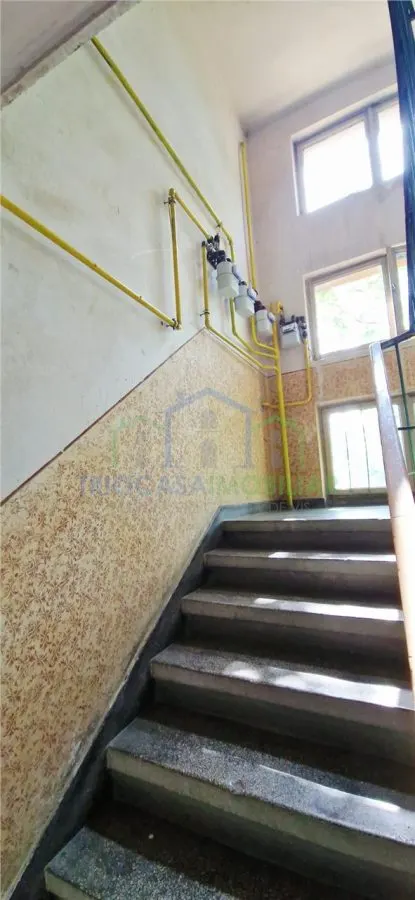 APARTAMENT 4 CAMERE ,  ETAJ 3 din 4, 2 BAI, 2 BALCOANE,  CALEA SEVERINULUI - foto 11