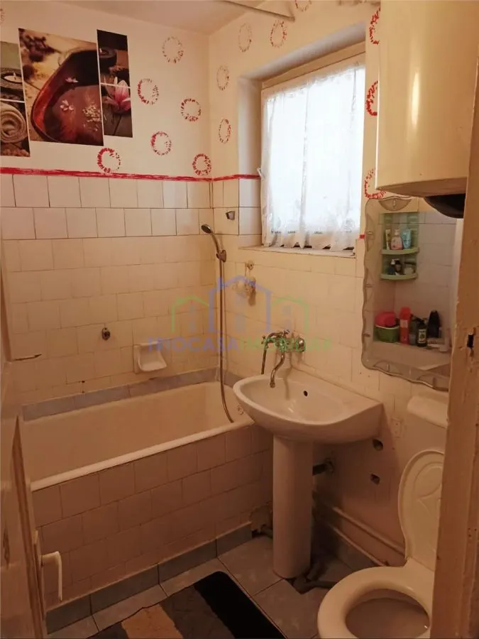 APARTAMENT 4 CAMERE ,  ETAJ 3 din 4, 2 BAI, 2 BALCOANE,  CALEA SEVERINULUI - foto 8