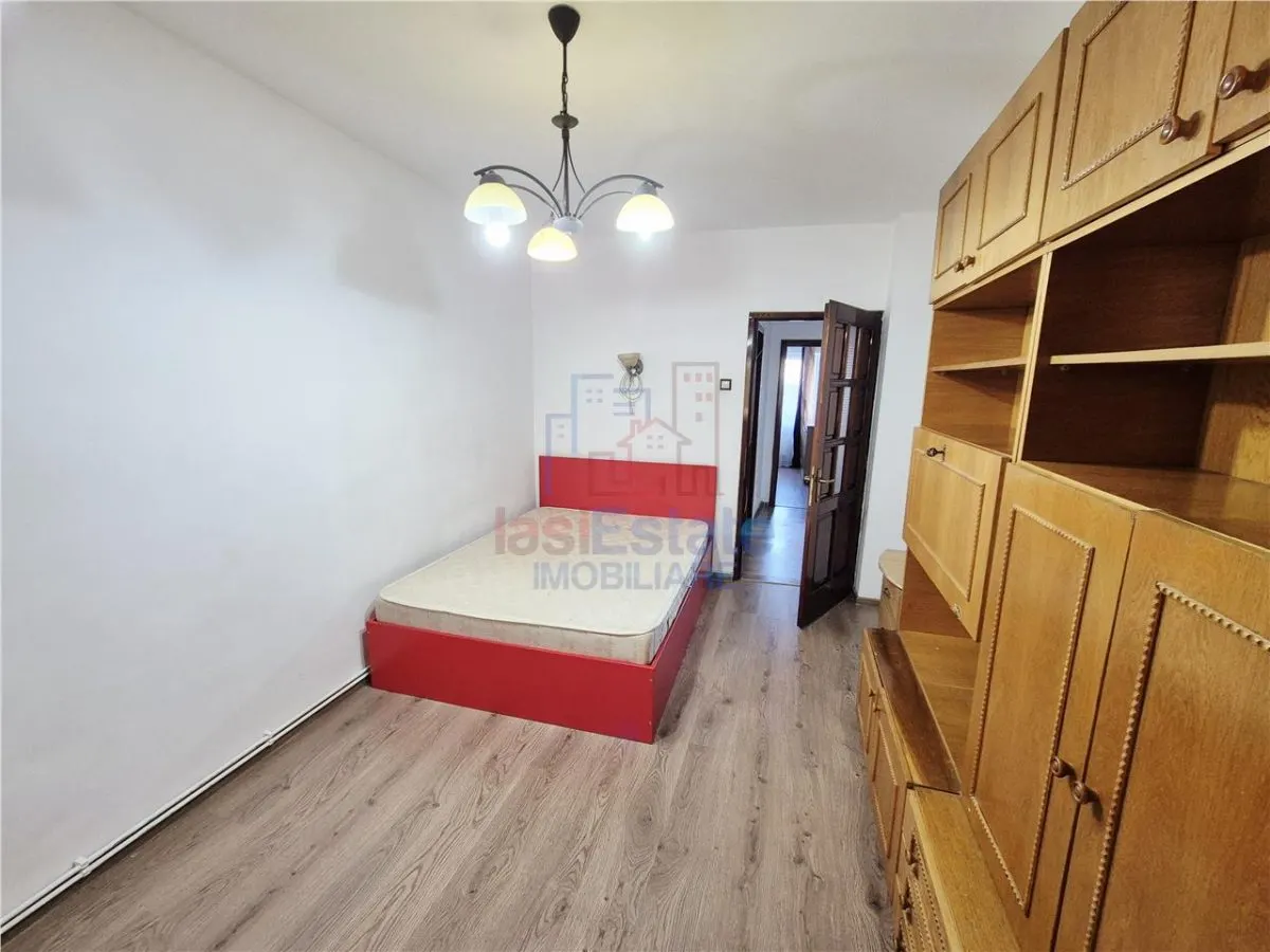 Apartament cu 4 camere de Inchiriat zona Palas Mall - foto 5
