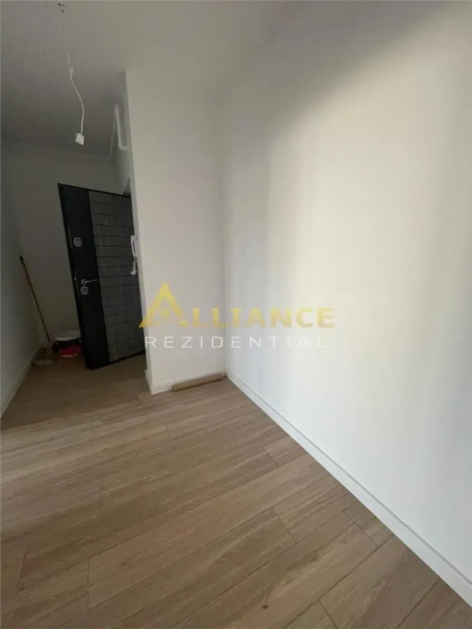 Vand apartament cu 2 camere tip studio I Metrou I 83000 ! - foto 5