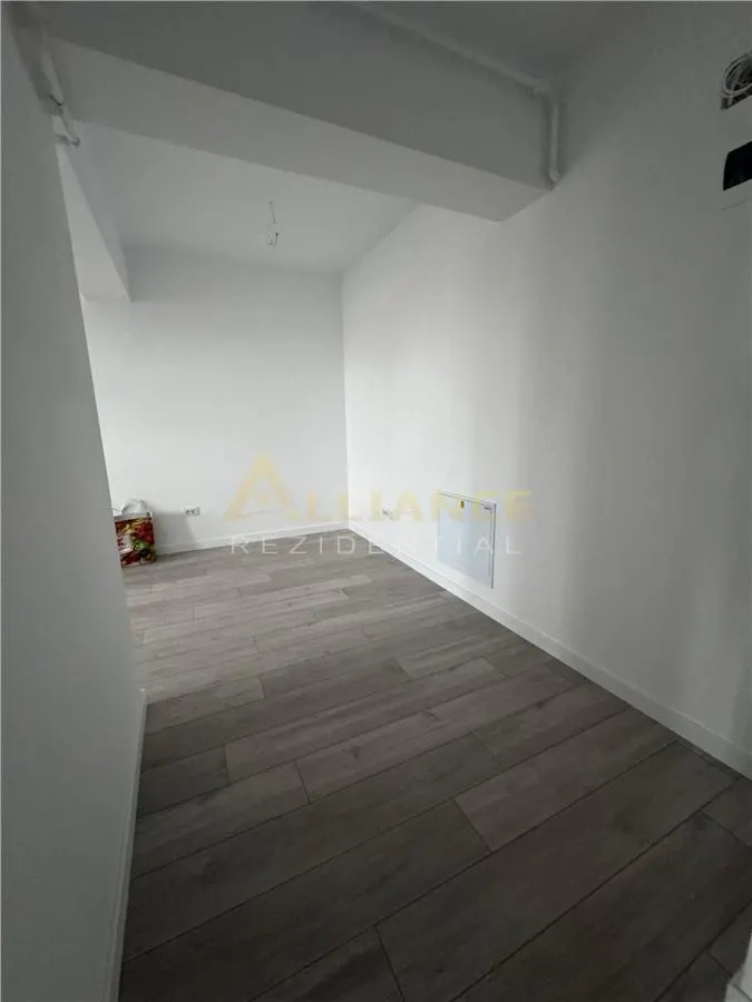 Apartament Tip Studio [ 750m Metrou Berceni ] - foto 2