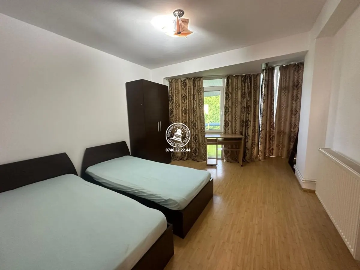 Apartament cu 3 camere, Copou - foto 1