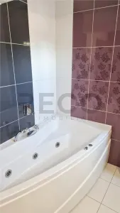 RECO Apartament cu 3 camere in Oradea Decebal - foto 6
