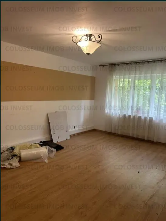 Apartament 3 camere, decomandat - zona Racadau - foto 1