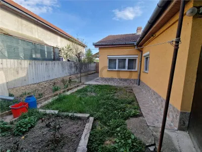 RECO Casa cu 2 camere+living, renovata complet, in Episcopia Bihor - foto 18