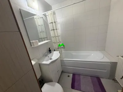 Apartament de inchiriat 3 camere Sibiu Vasile Aaron - foto 6