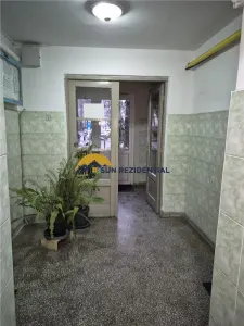Berceni- Resita Apartament 2 camere, Stradal, Liber - foto 6