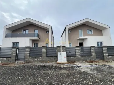 Casa Individuala P+M - 4 camere - Pompa de Caldura-Panouri Solare - foto 2