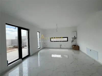 Casa individuala - 3 camere--90 mp utili -Teren 427 mp - foto 5