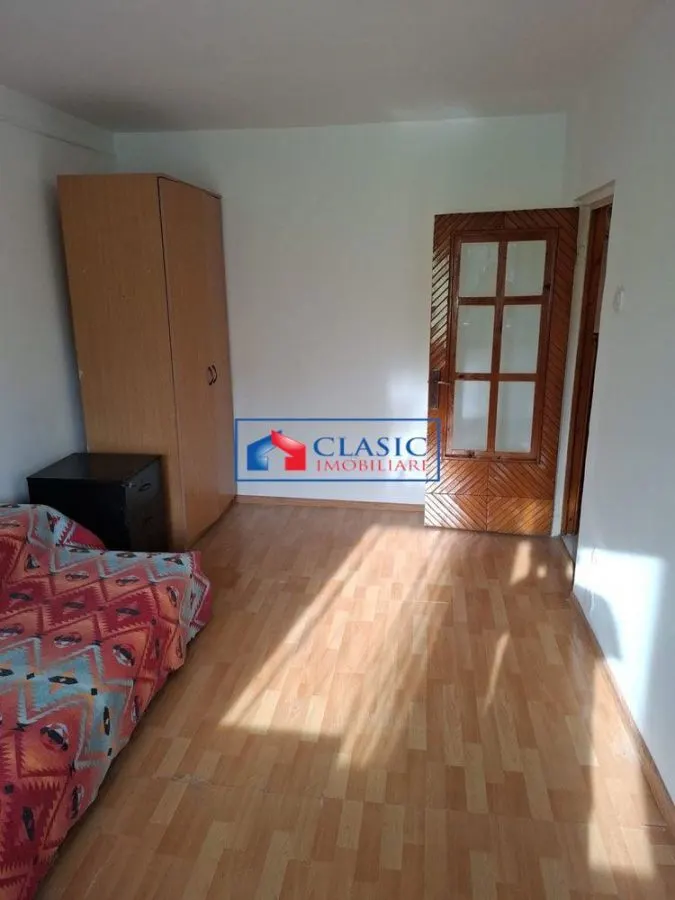 Vanzare garsoniera confort 1 zona Bazei Sportive la Terenuri Manastur, Cluj-Napoca - foto 1