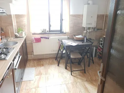 Partial Mobilat - Utilat 3 camere, zona Bariera,etaj 6 - foto 8