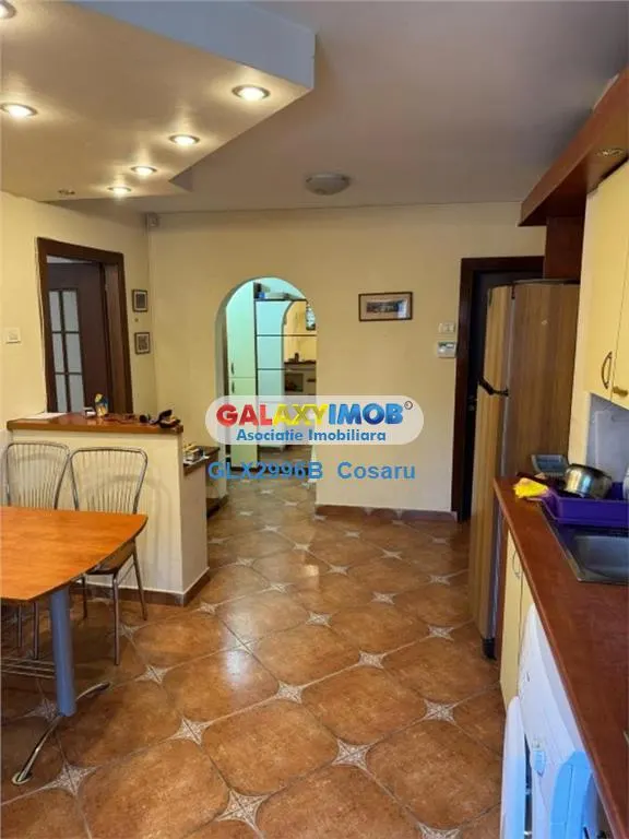 INCHIRIEZ APARTAMENT 3 CAMERE RAHOVA DRUMUL SARII - foto 4