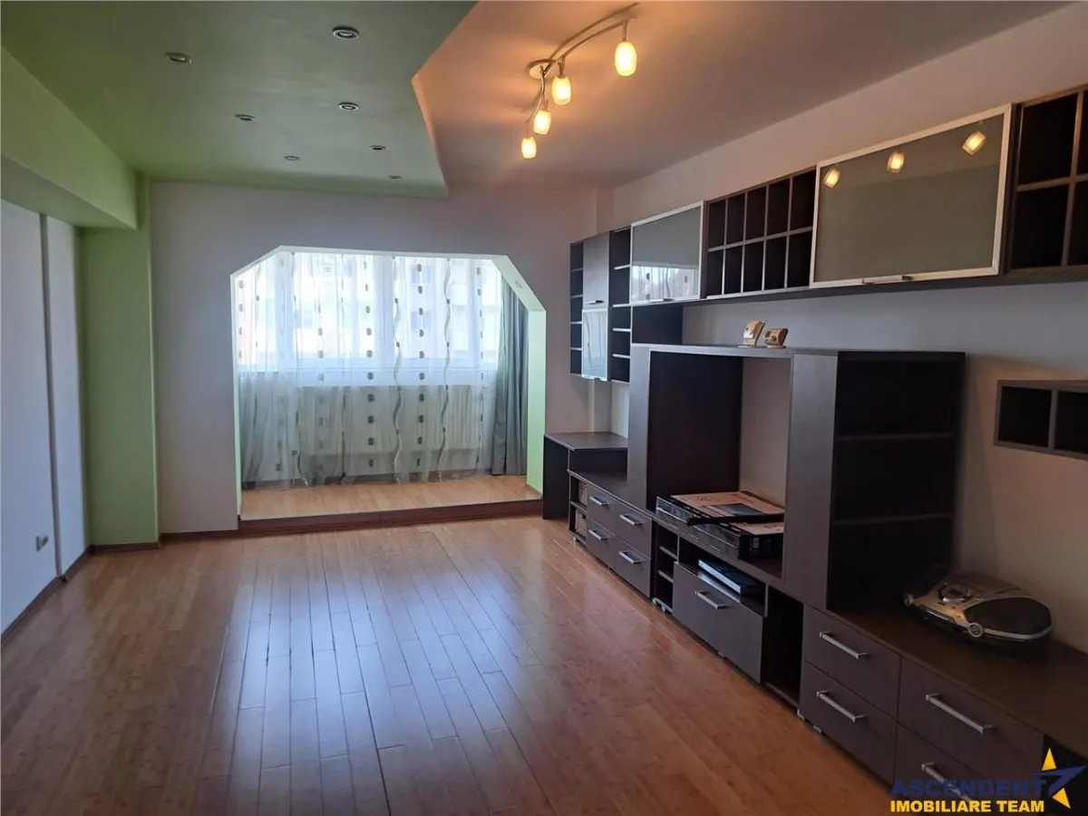 Apartament generos 3 camere de inchiriat, in zona apreciabila, Nicolae Iorga, Sf. Gheorghe - foto 1