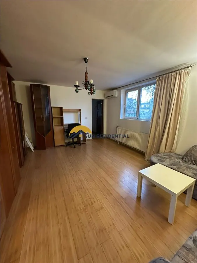Piata Romana-Apartament 2 Camere - foto 1