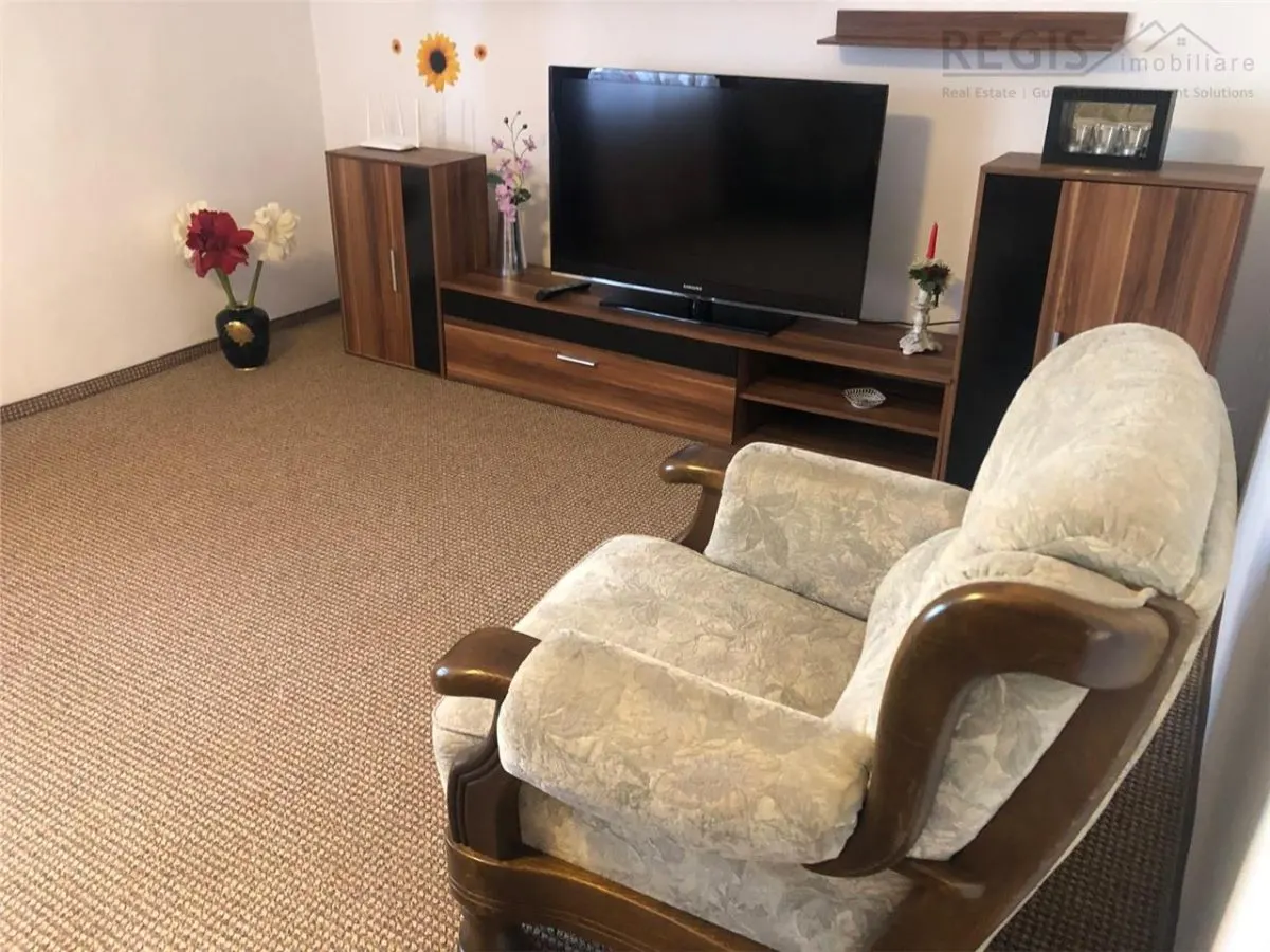 CASA LA CHEIE cu 5 Camere. Parcare si Garaj - foto 8