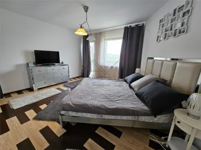 VANZARE VILA INDIVIDUALA  PISCINA TEREN 1000 mp - GATA DE MUTAT TOATE UTILITATILE - foto 16