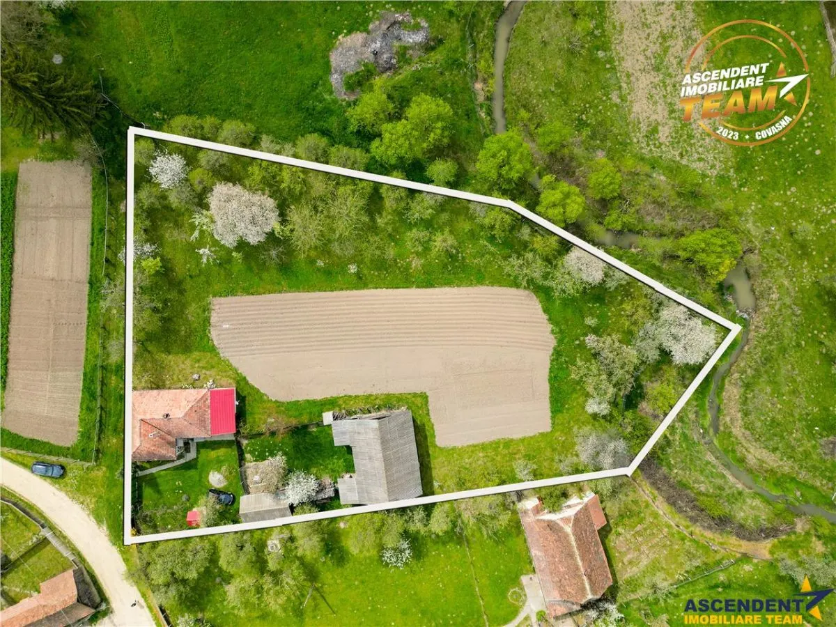 Casa cu farmec rustic + teren privat de 3.315 mp, Borosneul Mic, Covasna - foto 3