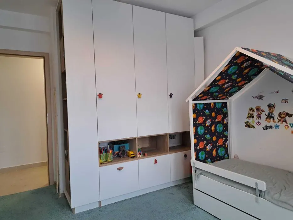 Apartament 3 camere mobilat-utilat, loc de parcare ,Tractorul -Grandis,179000 Euro - foto 5