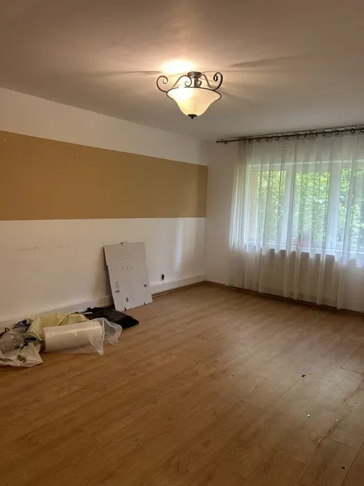 Apartament 3 camere Astra-Lidl,decomandat,2 gr.sanitare,127000 Euro - foto 4
