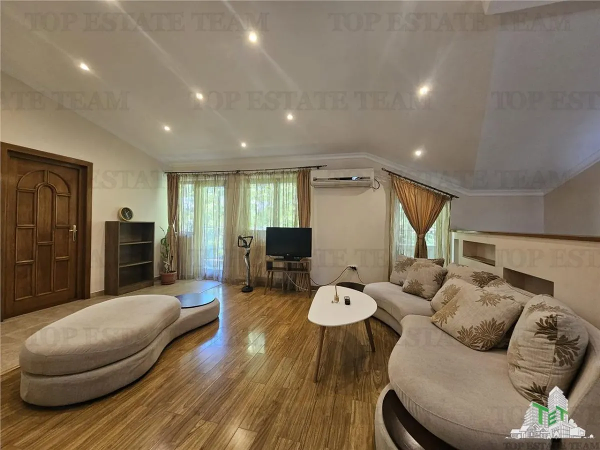 Apartament deosebit, 4 camere, in vila cu intrare separata - o oaza de liniste in inima Constantei - foto 1