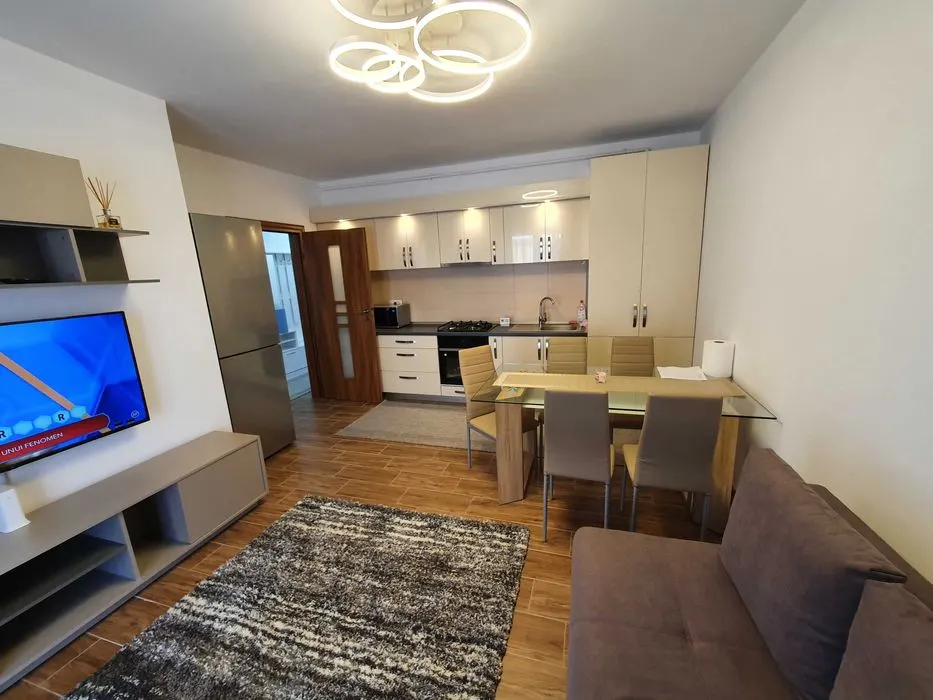 Apartament 3 camere, tip vila, cu gradina, Tractorul, Brasov - foto 1
