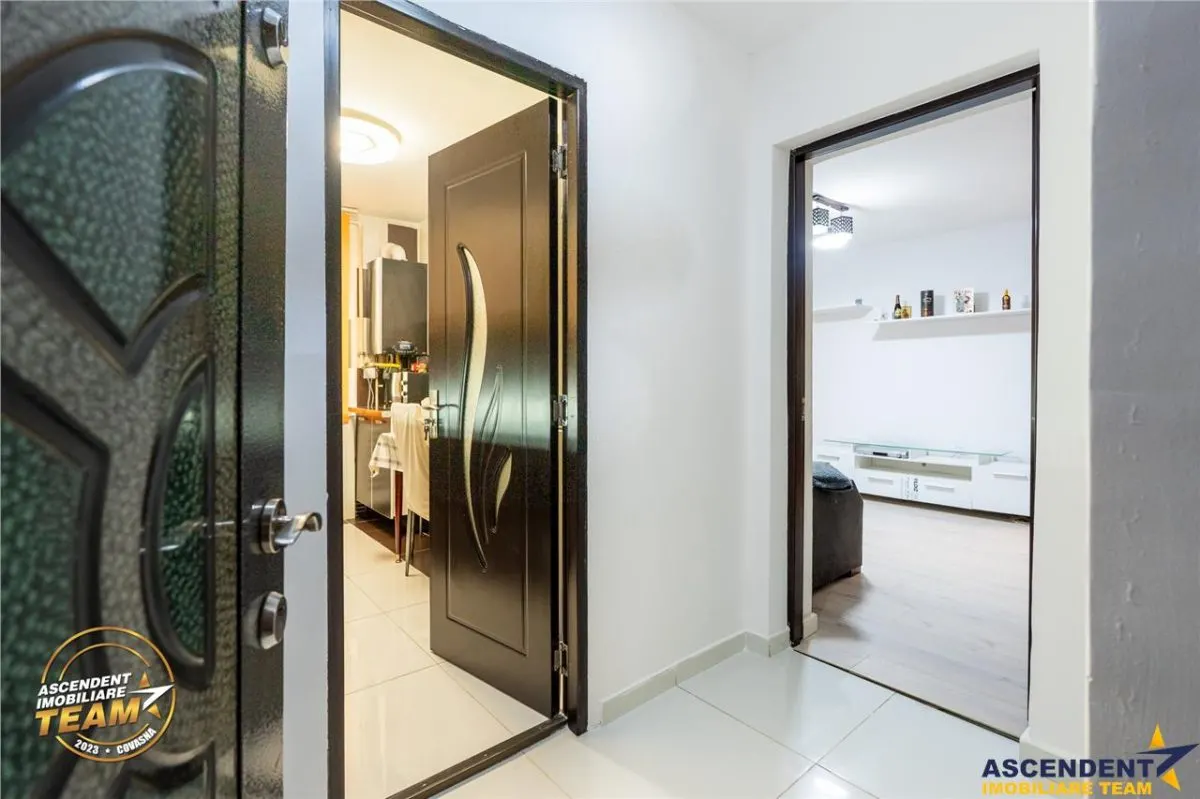 Apartament 2 camere, echipat, balcon, areal cu atmosfera linistita, Central, Covasna. - foto 5