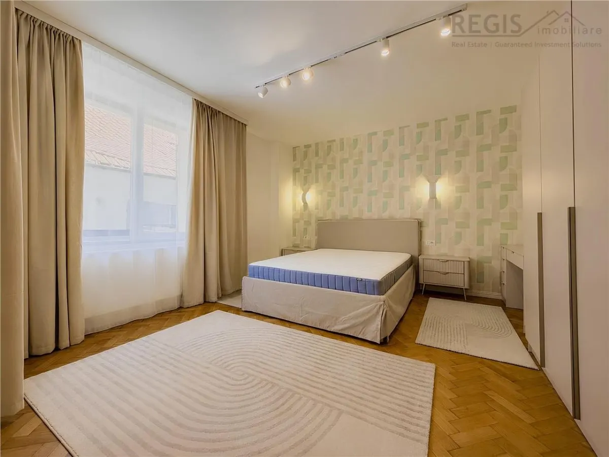 Apartament modern cu 2 camere ultracentral pe str Republicii - foto 1