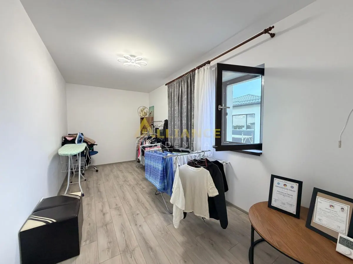 Duplex - 4 camere - 2 bai - 295 mp teren - foto 17