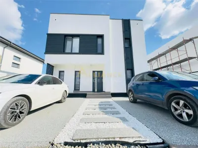 Casa Individuala - 5 camere - 2 bai - 300 mp teren - Berceni