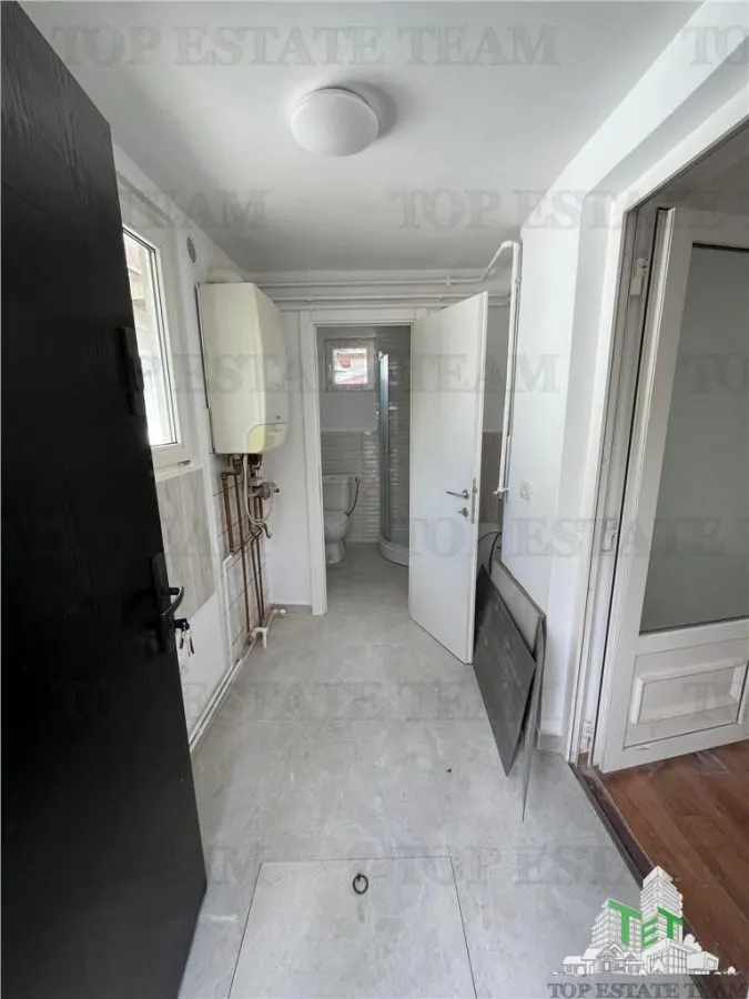 Casa cu potential investitional, de vanzare in zona Tei - foto 11