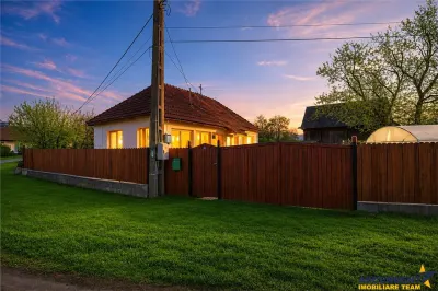 FILM! Casa cu sura, pivnita, balta cu pesti, 2.280 mp teren roditor, Lemnia, Covasna - foto 1