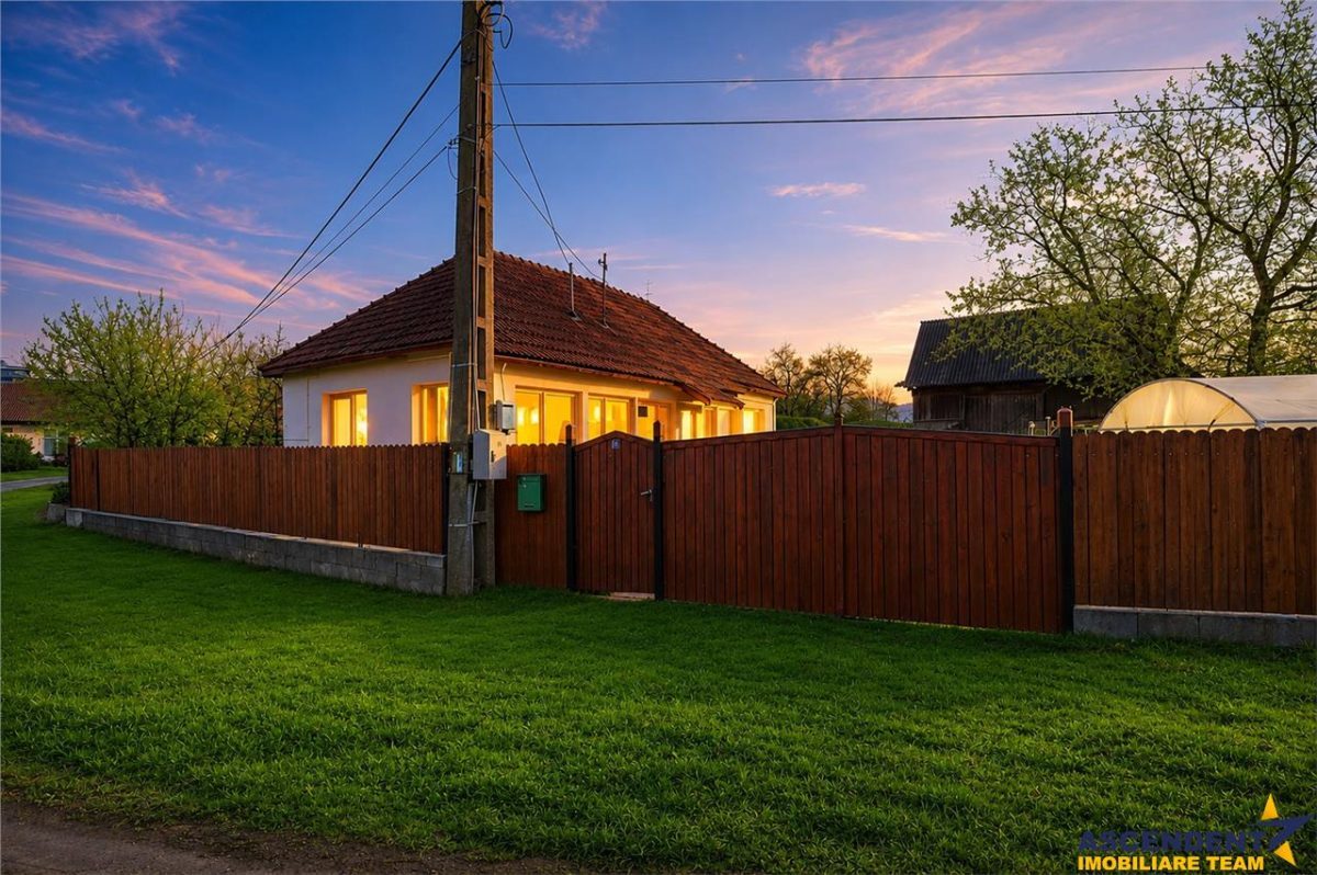 FILM! Casa cu sura, pivnita, balta cu pesti, 2.280 mp teren roditor, Lemnia, Covasna - Lemnia