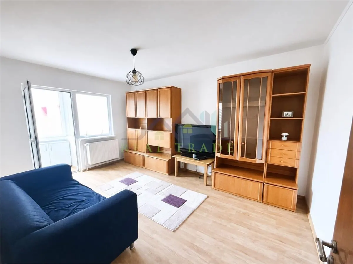 Apartament 2 camere decomandat,  etajul 1 mobilat si utilat , parcare - foto 1