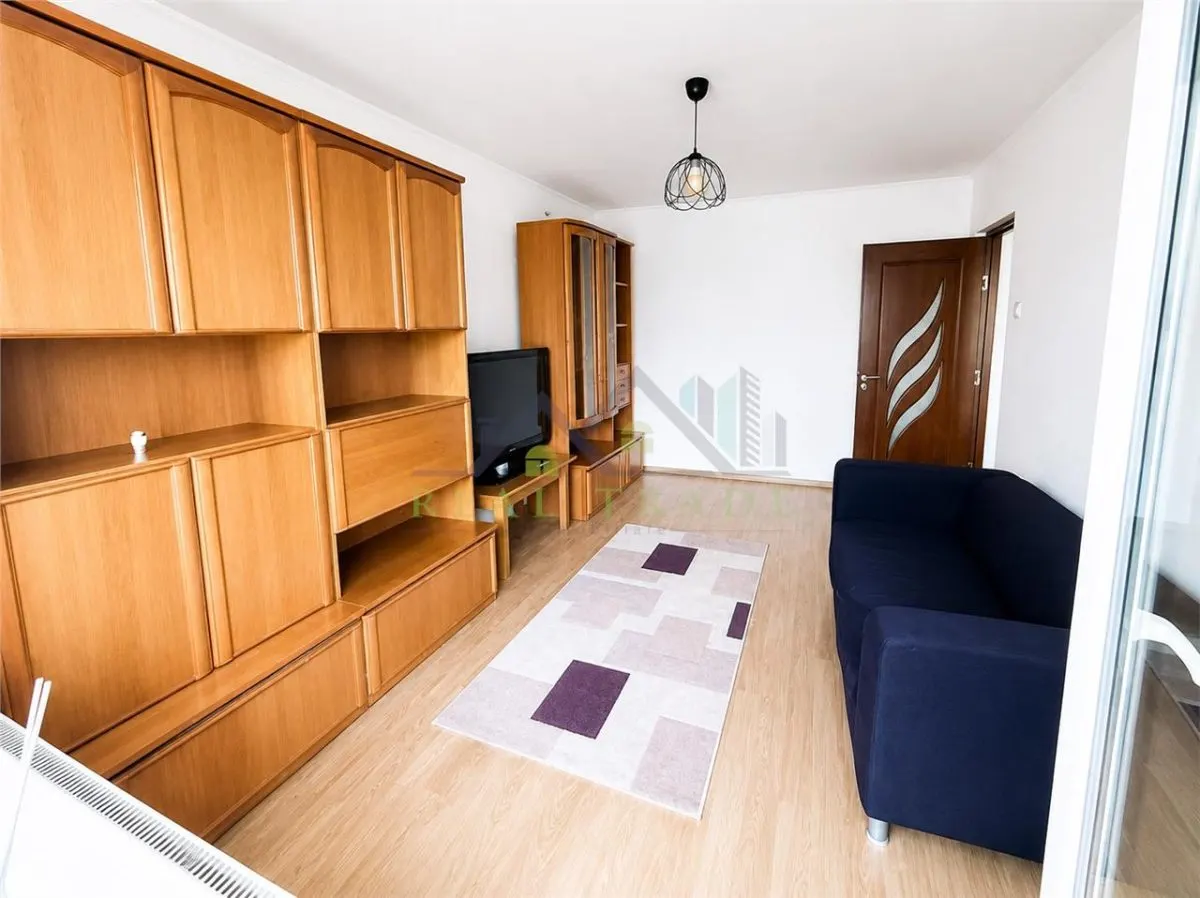 Apartament 2 camere decomandat,  etajul 1 mobilat si utilat , parcare - foto 3