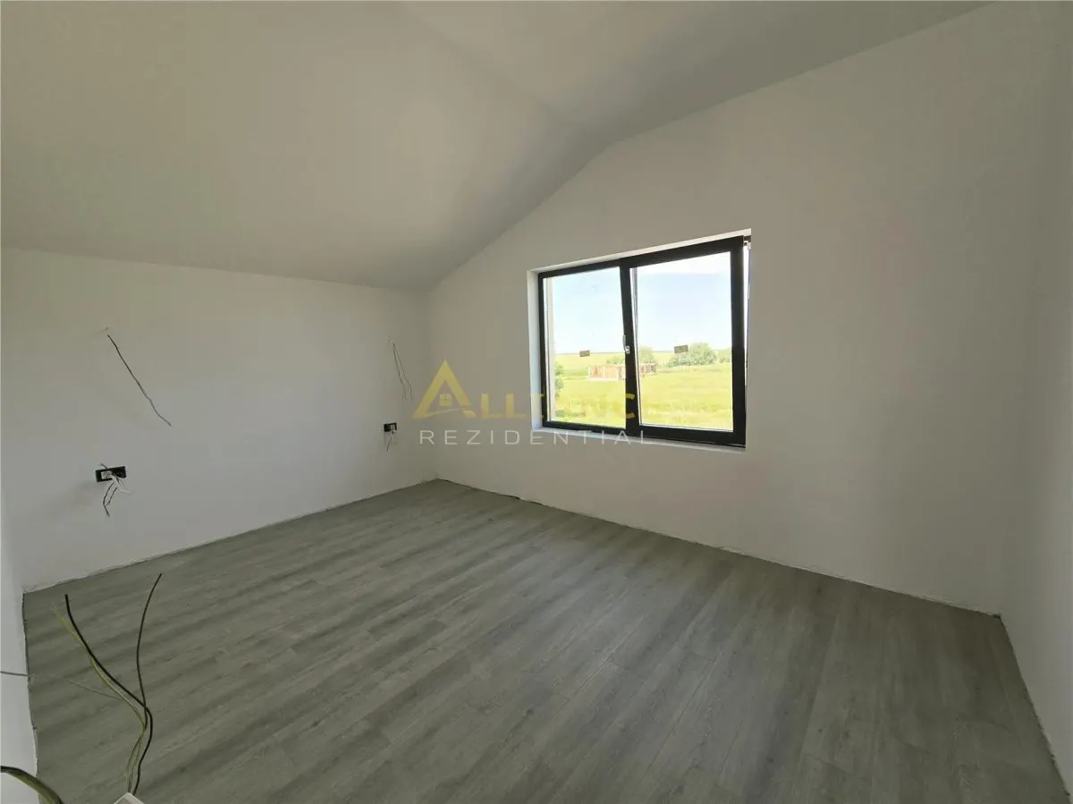 Vila str Miorita-4 camere-3 bai-2 dressinguri-beci - foto 4