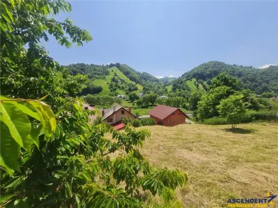 View superb:intravilan,constructie rezidenta/hotel,2.327 mp,Moieciu de Jos, Bran - foto 2