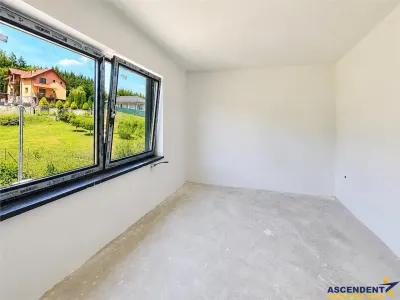 Casa noua, moderna, P + 1E, langa padure, Voiniceni, 6km de Targu Mures - foto 5
