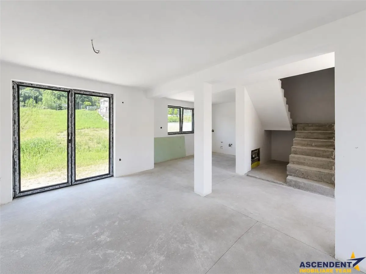 Casa noua, moderna, P + 1E, langa padure, Voiniceni, 6km de Targu Mures - foto 2