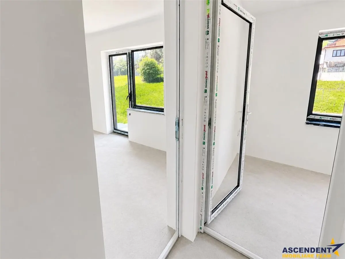 Casa noua, moderna, P + 1E, langa padure, Voiniceni, 6km de Targu Mures - foto 4