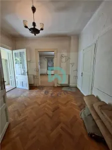 Casa De Mijloc, singur in curte, Brasov - foto 14