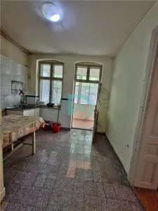 Casa De Mijloc, singur in curte, Brasov - foto 19